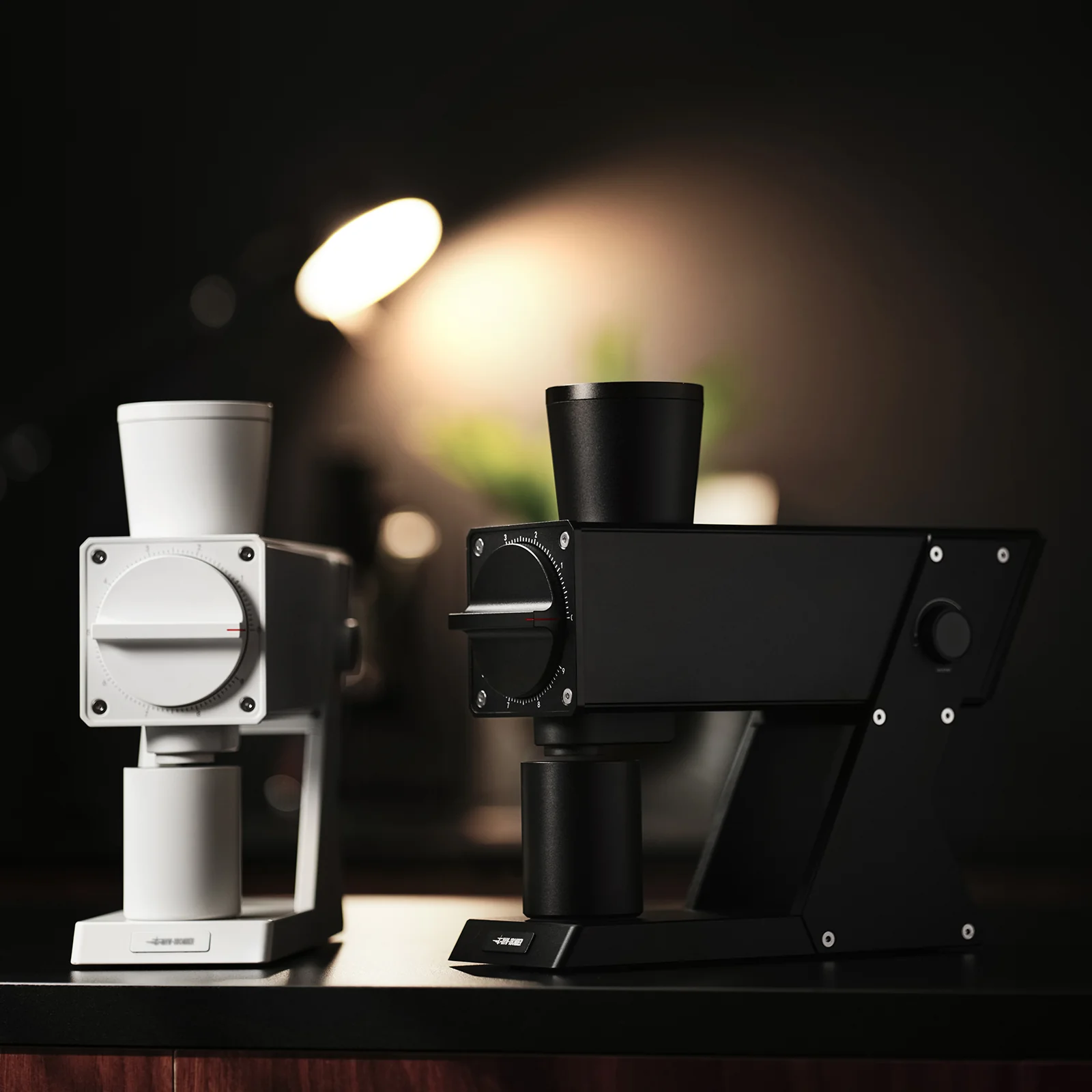 MHW-3BOMBER - F74 Navigator Electric Coffee Grinder - Image 4